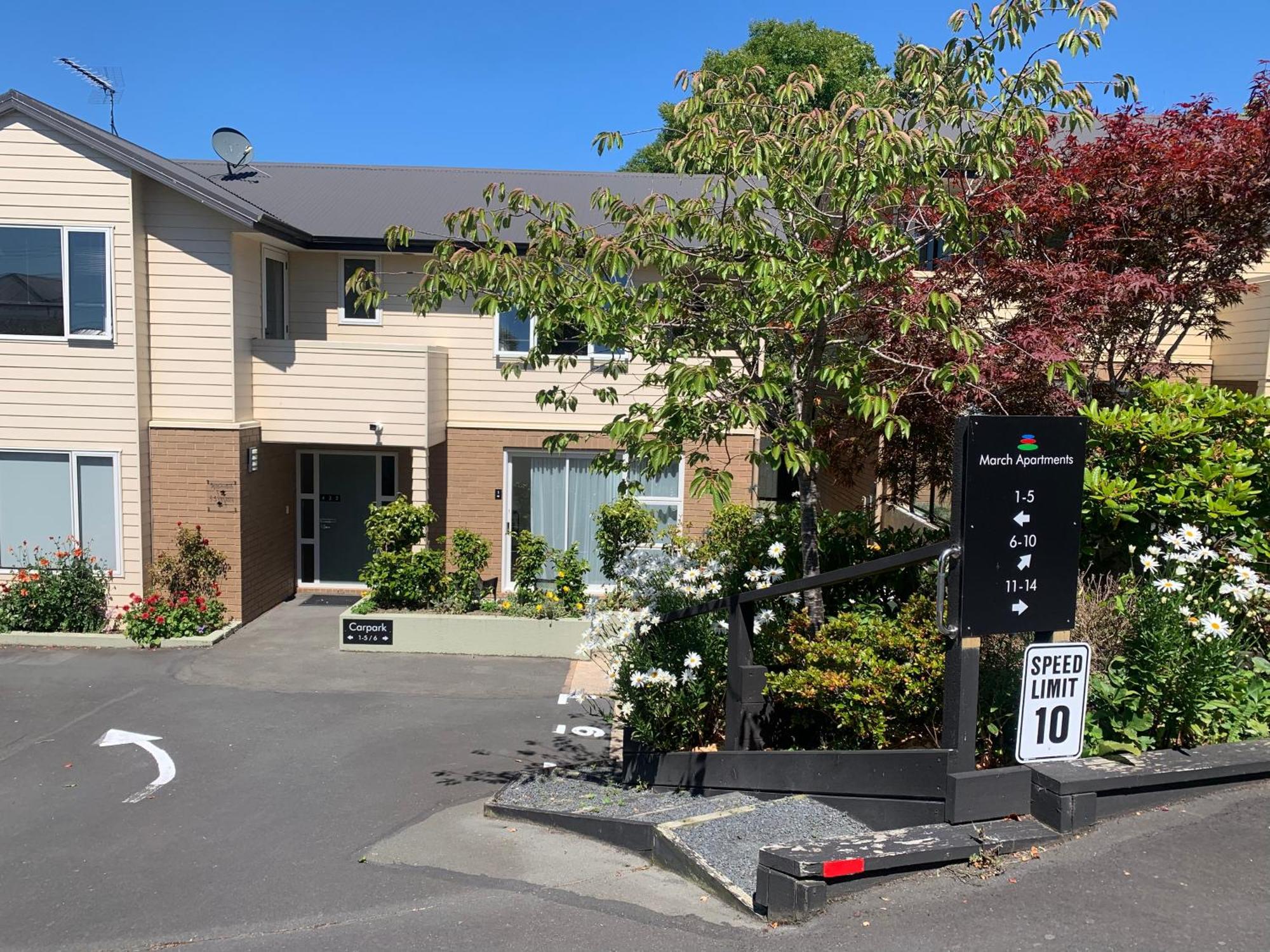 March Apartments Dunedin Exterior foto